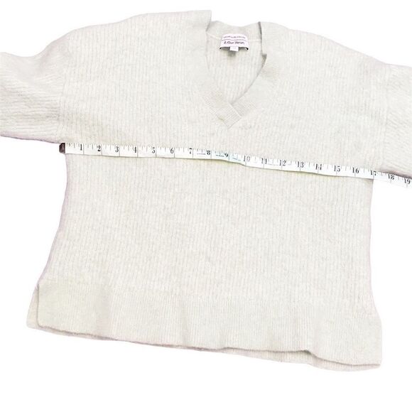 & Other Stories Wool V-neck Ribbed Wool Fuzzy Sweater Mint Green Women’s Size XS - Picture 7 of 12